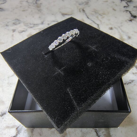 14KT Diamond Engagement / Anniversary Ring Professionally Appraised - Picture 1 of 9